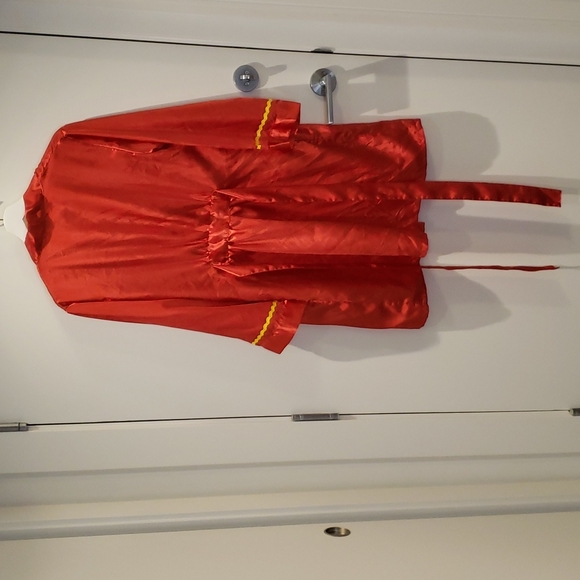 NWOT Star Trek Uhura Satin Robe - S/M - Picture 5 of 5